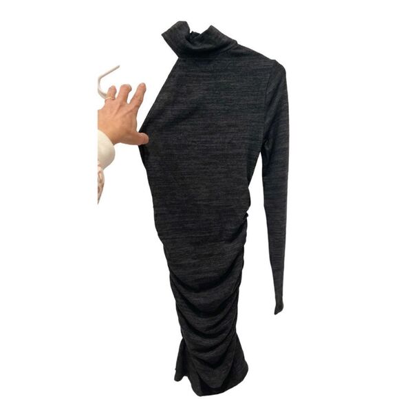 n: Philanthropy Revolve Electra Ruched One Sleeve Mini Dress In Charcoal Size M - Picture 5 of 12